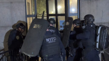 NYPD raiding Hamilton Hall